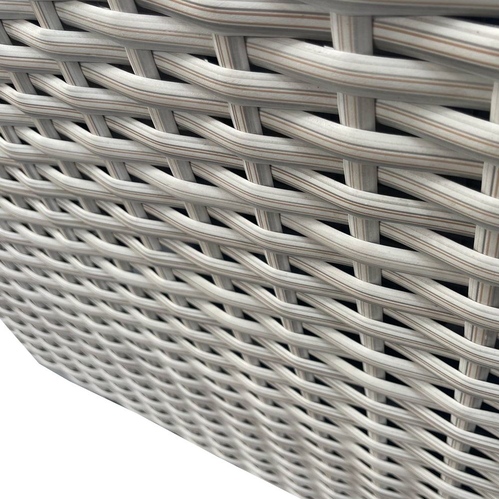 Grey-Rattan
