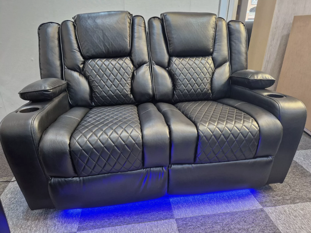Black-Bentley-sofa
