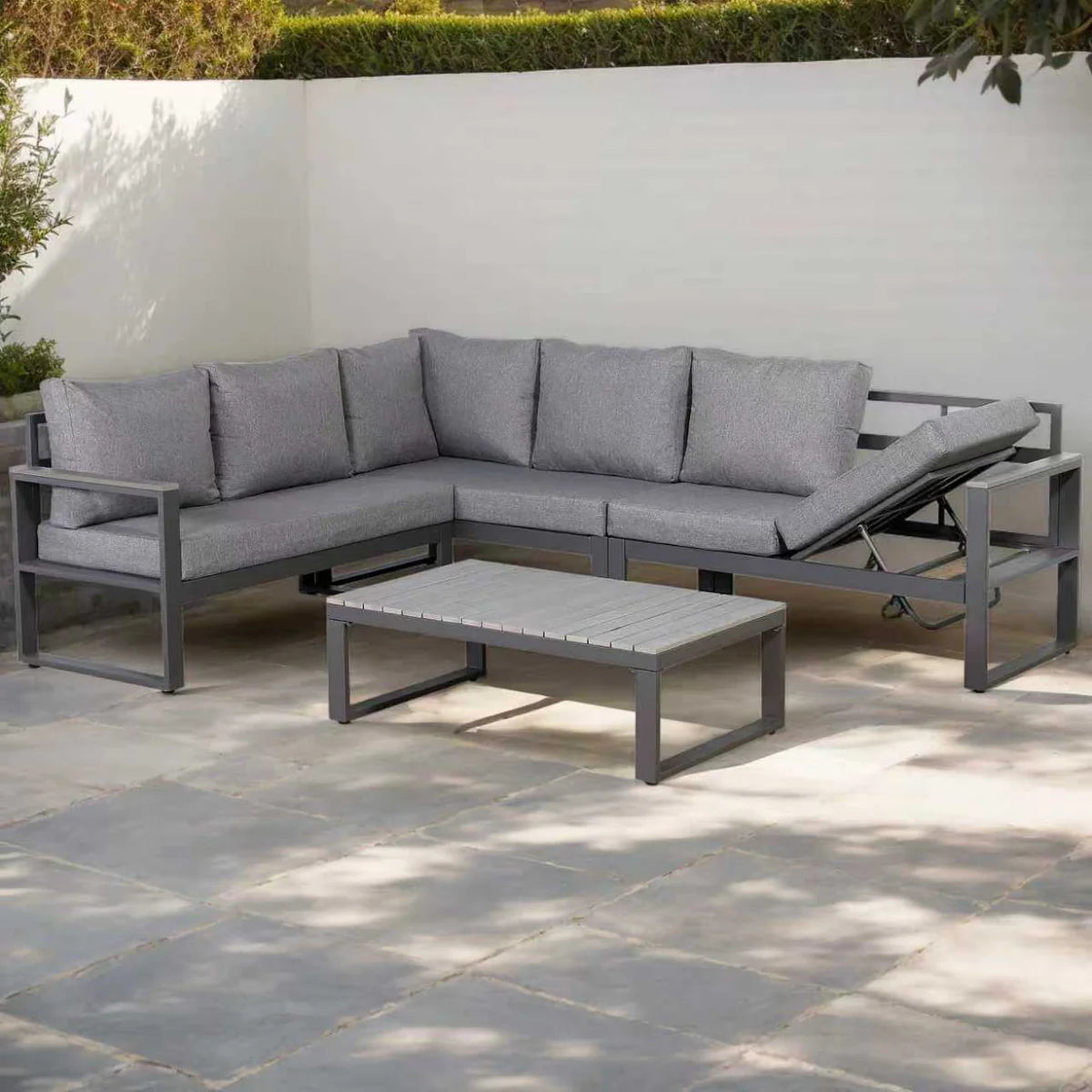 Corner Sadie Sofa Aluminium Garden Set