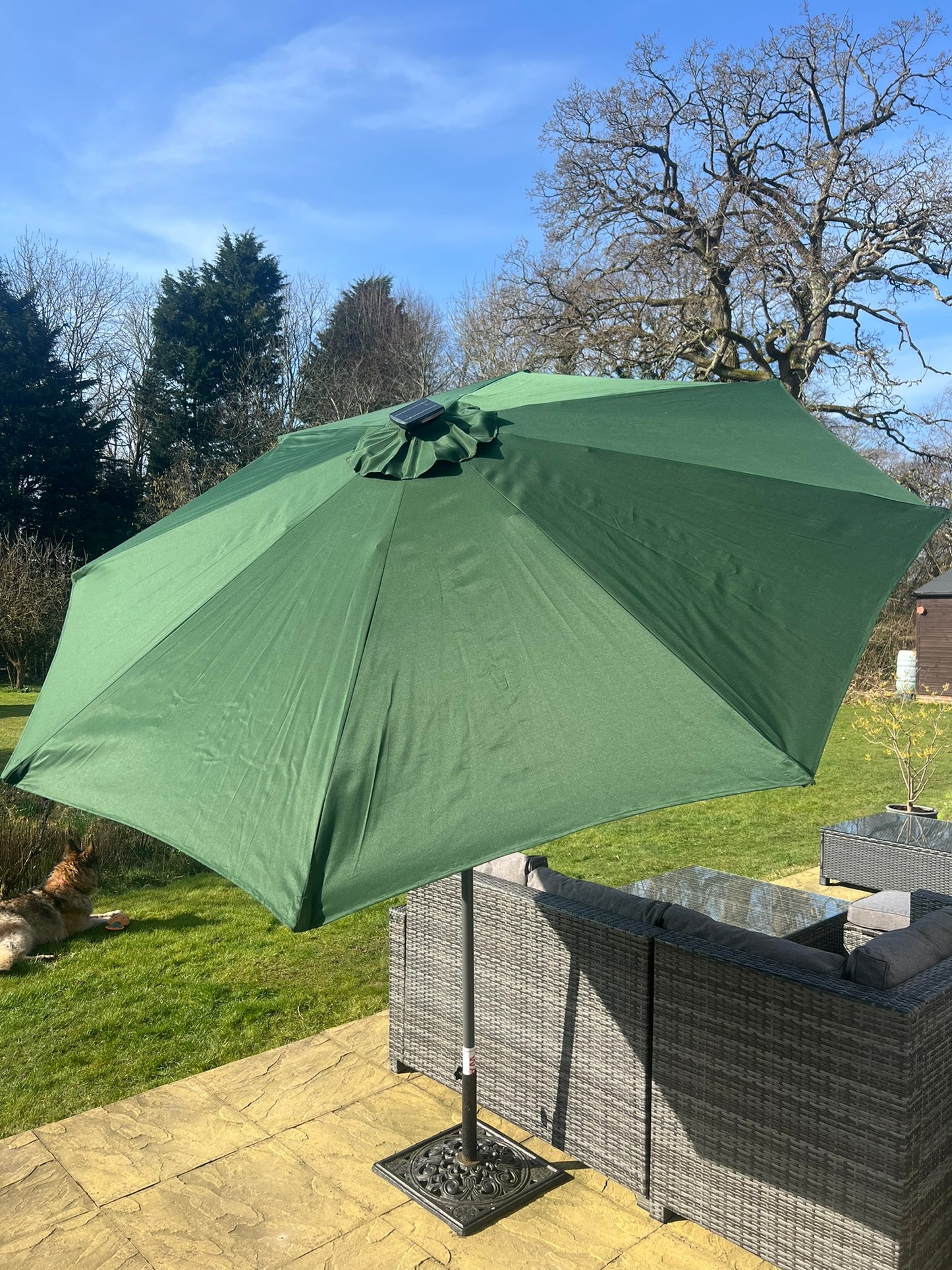 Solar-powered-led-parasol